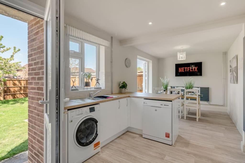 4 Bedroom Pitchford Norwich Bagian luar foto